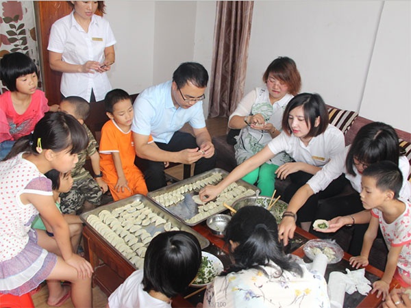 人和集團“讓愛心傳遞文明，讓奉獻精彩城市”公益活動圓滿結(jié)束 